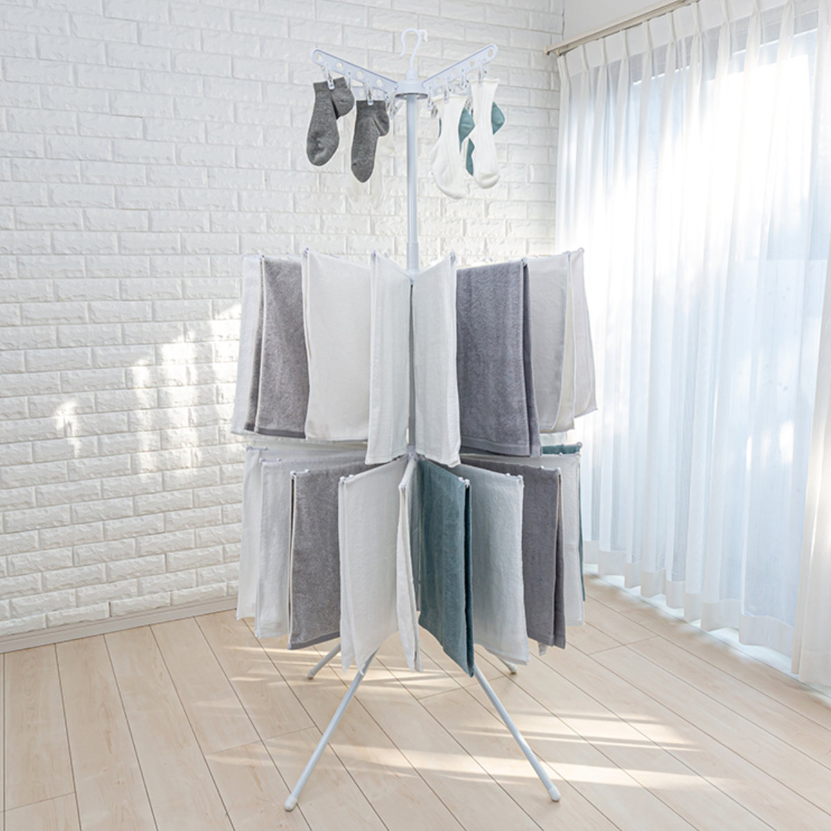 物干し コスモス 室内物干し 折りたたみ 3段 （ パラソルハンガー 物干しスタンド タオル干し 36枚 クリップ付き ピンチハンガー 室内干し パラソル 三段 ピンチ 16個 折り畳み コンパクト 収納 ）