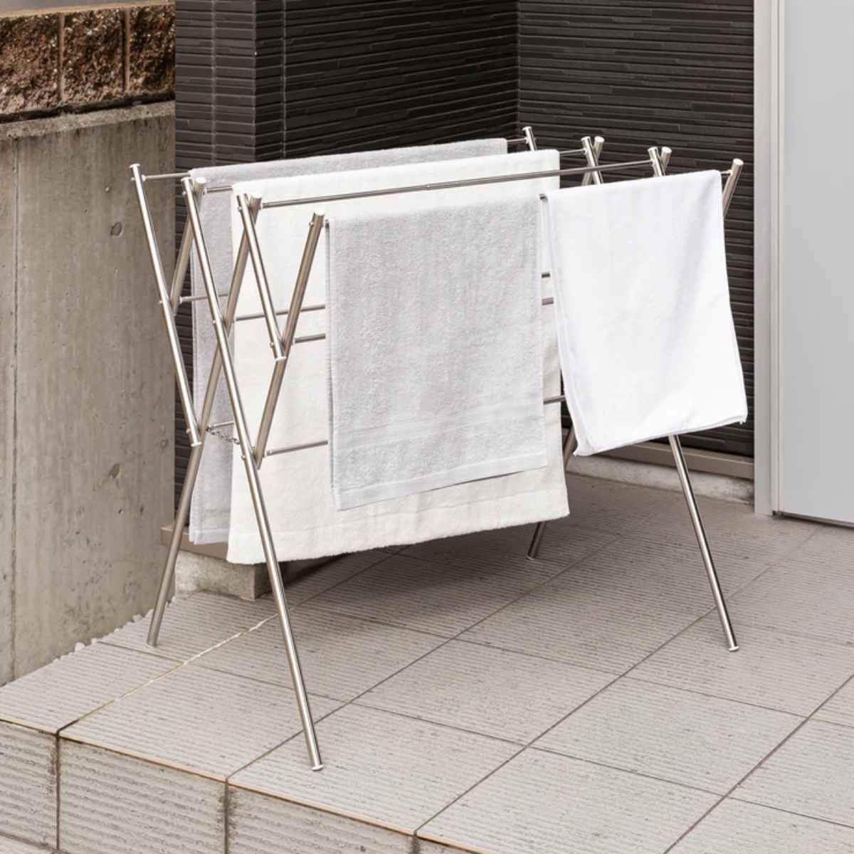 物干し ステンレス バスタオルハンガー 折りたたみ式 伸縮式 ( バスタオル ハンガー 伸縮 タオル干し 物干しスタンド 2段 室内物干し タオルかけ ステンレス製 タオルスタンド バスタオル干し コンパクト 収納 )