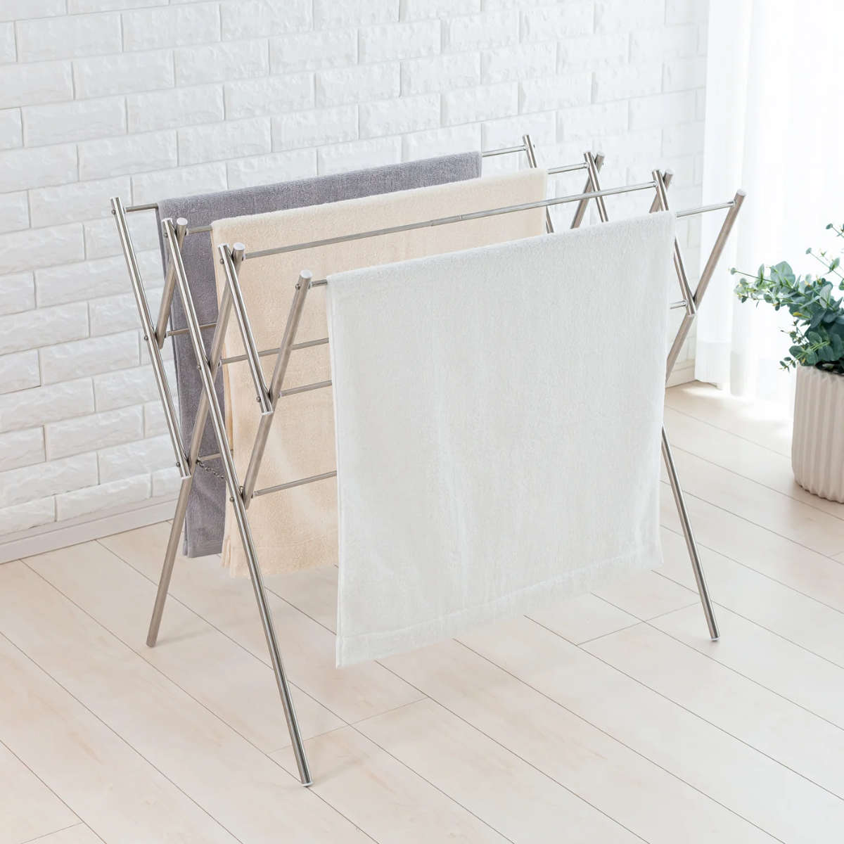 物干し ステンレス バスタオルハンガー 折りたたみ式 伸縮式 ( バスタオル ハンガー 伸縮 タオル干し 物干しスタンド 2段 室内物干し タオルかけ ステンレス製 タオルスタンド バスタオル干し コンパクト 収納 )