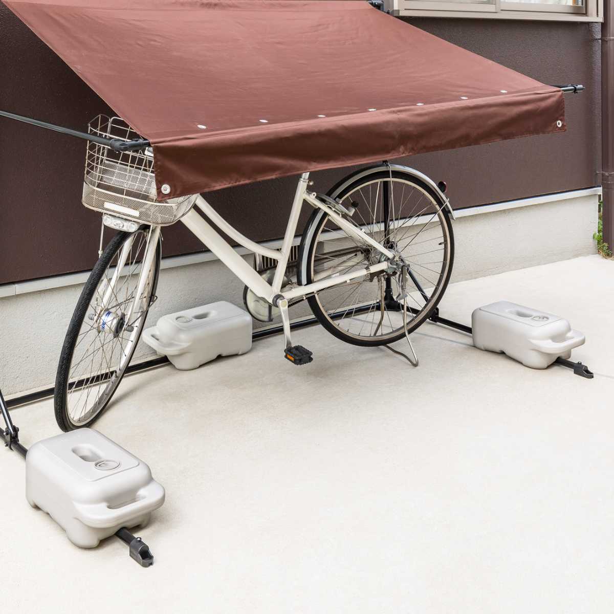 ブロー 重し 物干し台用 ( おもし ものほし台用 重り 1個 物干し台 転倒防止 重石 水 砂 固定 シェード 日よけ ウエイト 底面 くぼみ付き )