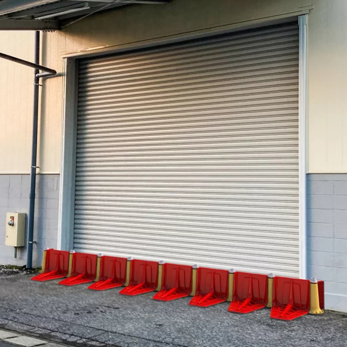 止水板 プラバリア メインパネル ( 法人限定 止水シート 防水壁 4kg 軽量 連結可能 角度調整 簡単 設置 止水 浸水対策 備え 防災 水害 津波 会社 避難所 緊急用 止水材 非常時 自動ドア シャッター 防災グッズ コンパクト )