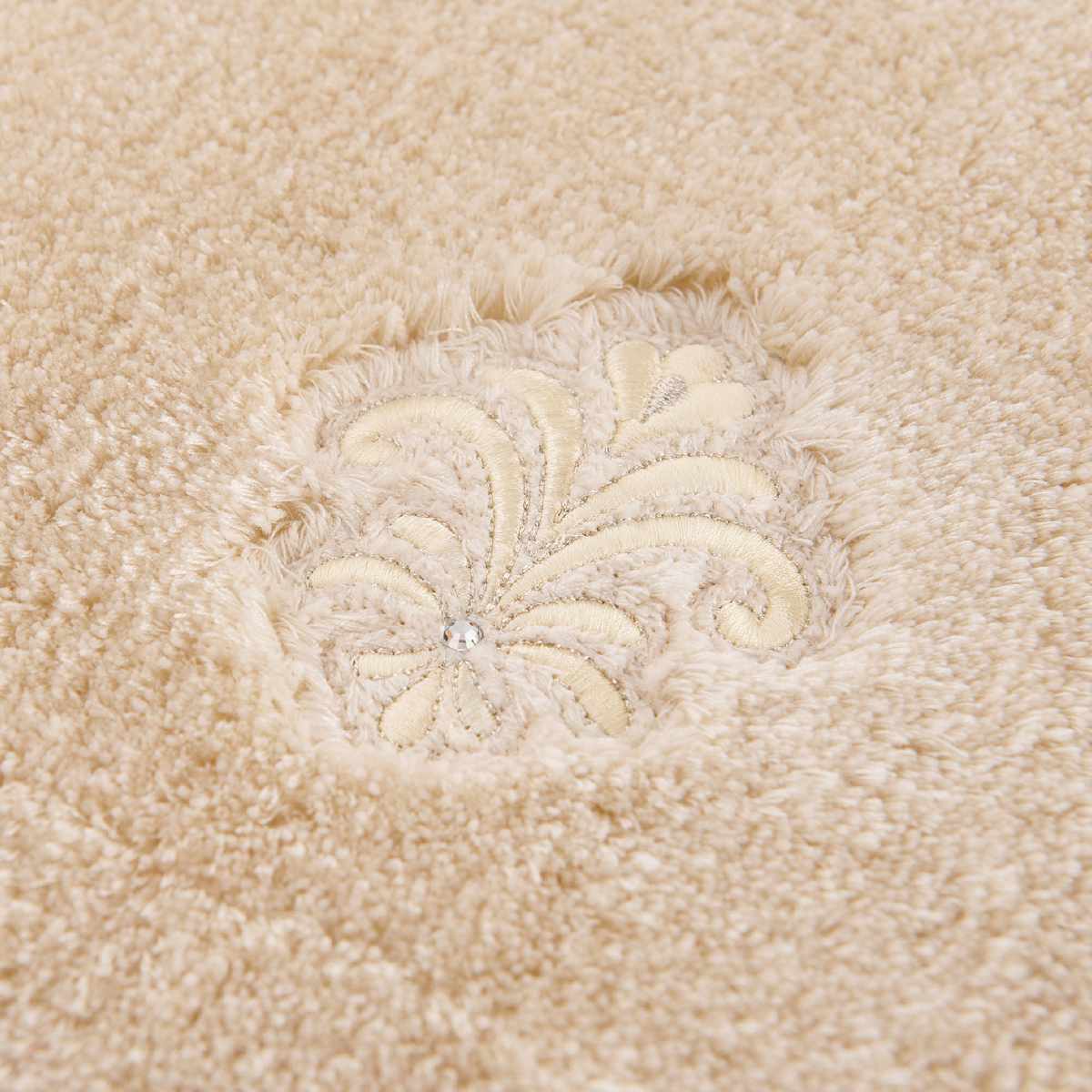 デコール・ミュゼ トイレマット エンブレム 約80×60cm ( トイレ マット 足元マット ロング すべり止め 洗える 刺繍 トイレタリー 滑り止め 洗濯可 80×60 ラインストーン ベージュ グリーン ) 【グリーン】 グリーン