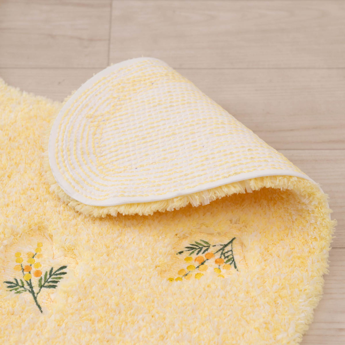 トイレマット yorisou 約80×60cm ( トイレ マット 足元マット ロング すべり止め 洗える 花 刺繍 トイレタリー 滑り止め ロングタイプ 洗濯可 80×60 花柄 イエロー ラベンダー ) 【イエロー】 イエロー
