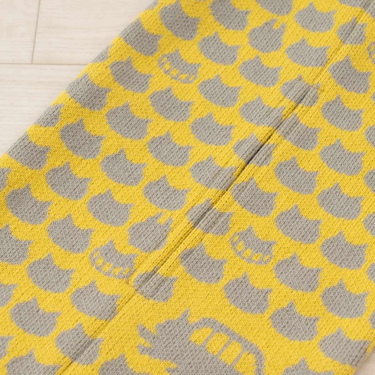 ティッシュケース となりのトトロ 魔女の宅急便 ニットティッシュケース ( 吊り下げ キャラクター 北欧 車 ティッシュカバー リビング インテリア トトロ ネコバス ジジ ニット生地 ペーパータオル ビニール袋 キッチンペーパー ) 【ネコバス】 ネコバス