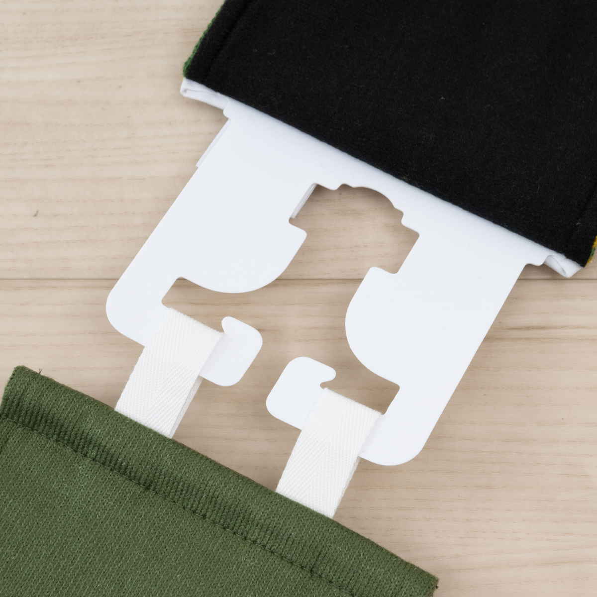 ペーパーホルダーカバー となりのトトロ 魔女の宅急便 ニットペーパーホルダーカバー ( トイレットペーパーカバー ペーパーホルダー 予備 洗える トトロ ネコバス ジジ トイレタリー ホルダーカバー 取付簡単 洗濯OK ニット生地 ) 【トトロ】 トトロ