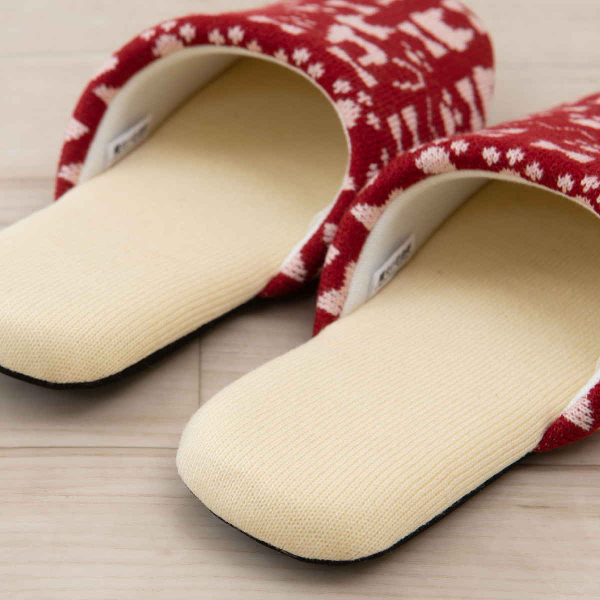 スリッパ となりのトトロ 魔女の宅急便 ニットスリッパ 22.0~24.0cm ( ルームシューズ 洗える 室内 レディース ニット キャラクター トトロ ネコバス ジジ キキ 洗濯OK ニット生地 来客用 トイレ おしゃれ ) 【ジジ】 ジジ