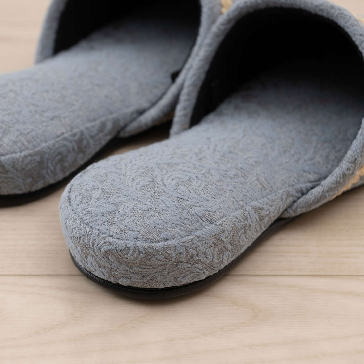 スリッパ ピュタリア L 約25.0~26.5cm ( 室内 来客用 上品 エレガント レディース オールシーズン ベーシック 大きいサイズ ルームスリッパ トイレ インテリア雑貨 自宅 室内用 ネイルサロン サロン 医院 大きめ ) 【ブルー】 ブルー