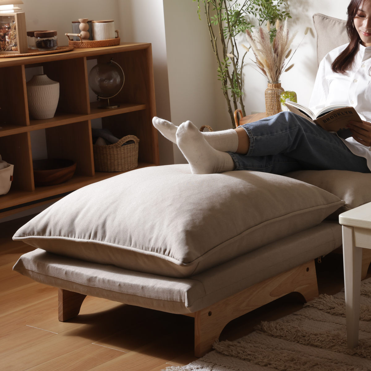 スツール オットマン 高さ43cm 木製脚付 コーデュロイ生地 ダリアン・デニム調生地 ( 1人掛け チェア ワイド 椅子 天然木 フレーム ファブリック 北欧 ナチュラル ) 【アッシュグレー】 アッシュグレー