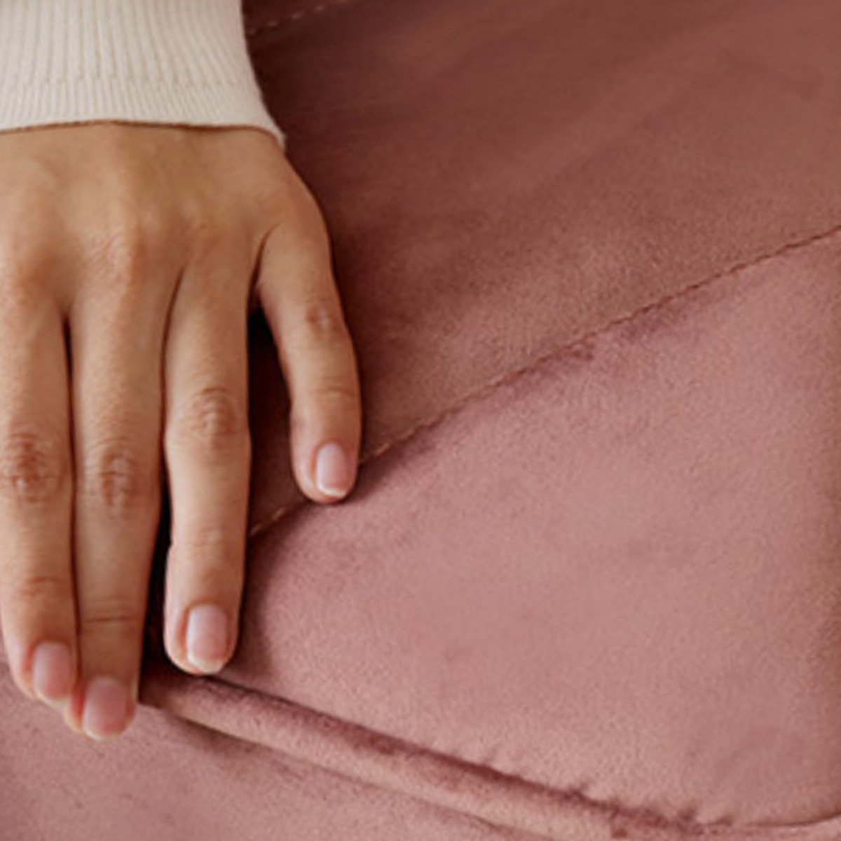 ソファ 1人掛け 1.5人掛け 幅114cm コンパクト デザインソファ ( ソファー リビングソファ 省スペース 一人用 脚 取り外し ローソファ 肘掛け 簡単組立 キルティング ベロア おしゃれ ワンルーム ) 【グレージュ】 グレージュ