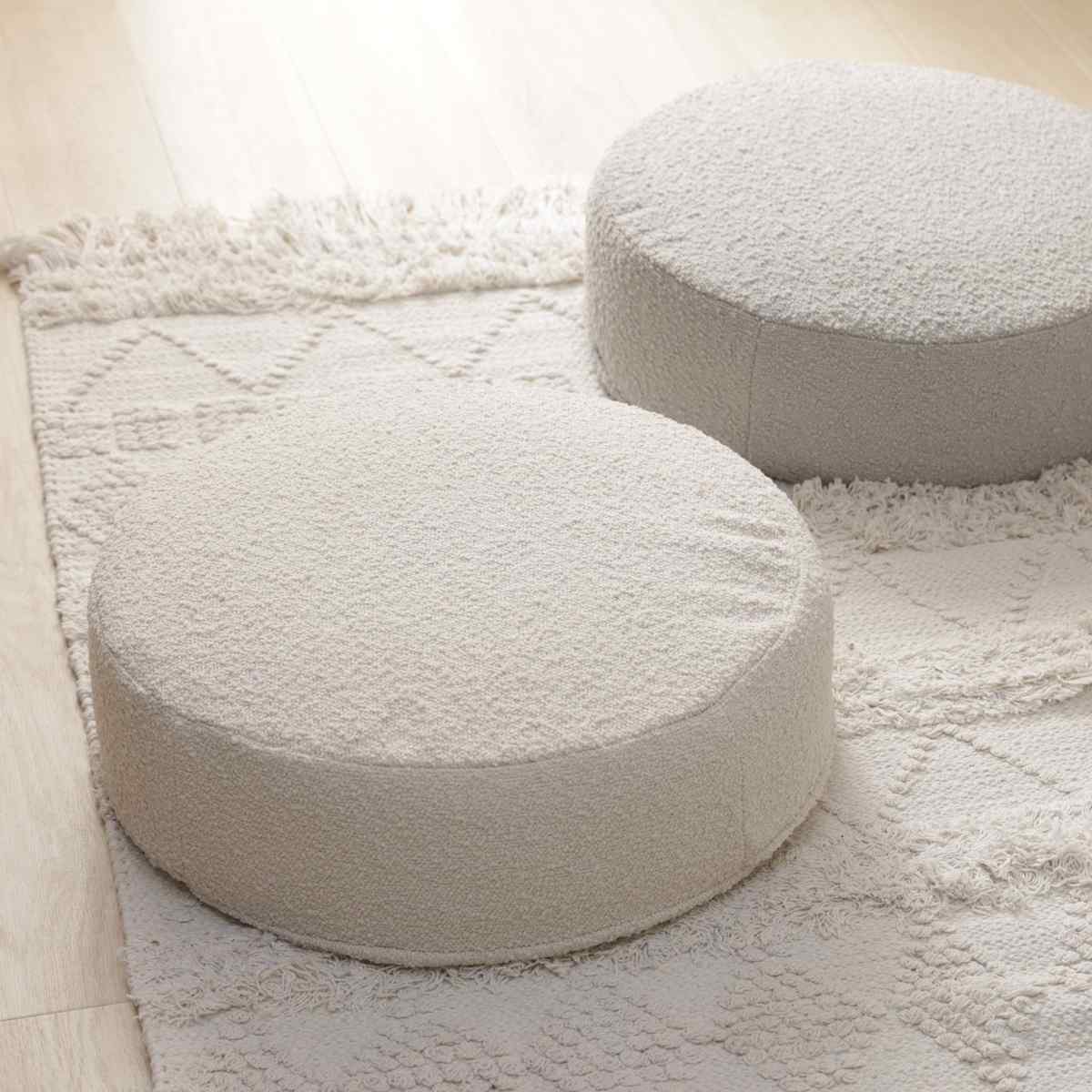 カバーが洗える低反発スクエアクッション ブークレ生地 ( フロアクッション 直径48cm 円形 四角 ソファ リビング 日本製 リラックス 座布団 枕 オットマン 座椅子 持ち運び 低反発 カバー取り外し 丸型 角型 厚み インテリア ) 【グレー ラウンド】 グレー ラウンド