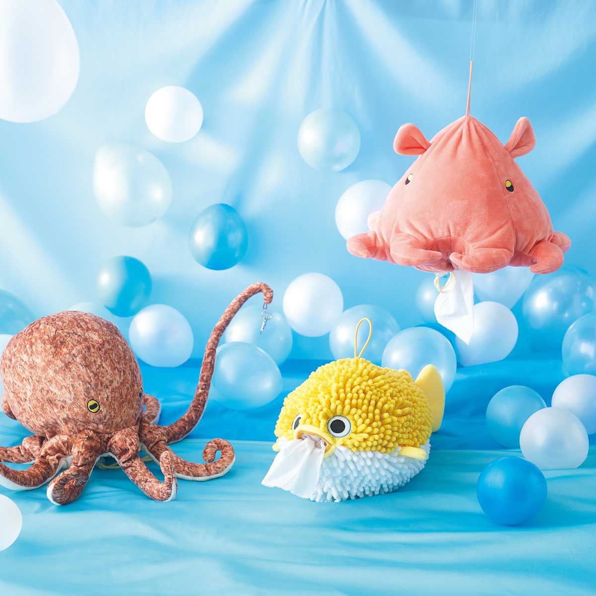 ティッシュケース 海の生き物 ロールティッシュケース （ 吊り下げ メンダコ マダコ ハリセンボン かわいい ロールペーパー トイレットペーパー ぬいぐるみ インテリア 雑貨 水族館 ケース カバー 冷蔵庫 洗濯機 キッチン レジ袋 ） 【マダコ】