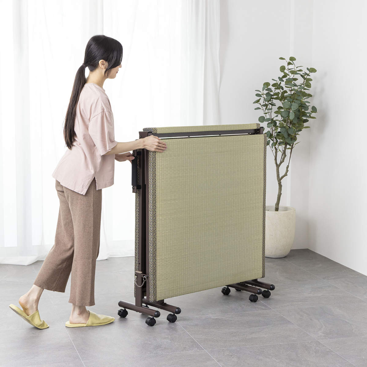 折りたたみベッド 畳ベッド シングル キャスター 収納 ( 折りたたみ ベッド 畳 畳める コンパクト 折りたたみ式 省スペース たたみ 天然い草 抗菌 調湿 消臭 )