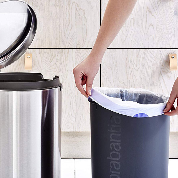 ゴミ箱 brabantia ブラバンシア ゴミ箱 ペダルビン NEWICON 3L FPPマット ステンレス （ ごみ箱 キッチン ダストボックス  ペダル付き ふた付き 袋 見えない コンパクト おしゃれ 3 リットル ごみばこ フタ付き ）