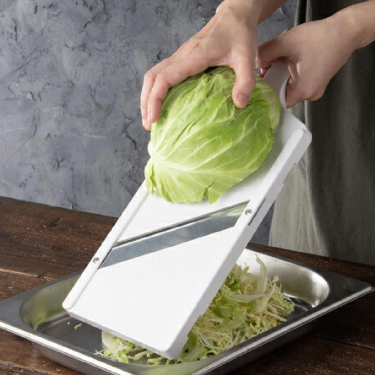 スライサー ワイドスライサー アクリル ホルダー付き （ キャベツスライサー ステンレス スライス 細切り 野菜スライサー 千切りキャベツ キッチンツール 調理 キッチン用品 下ごしらえ 安全ガード付き ）