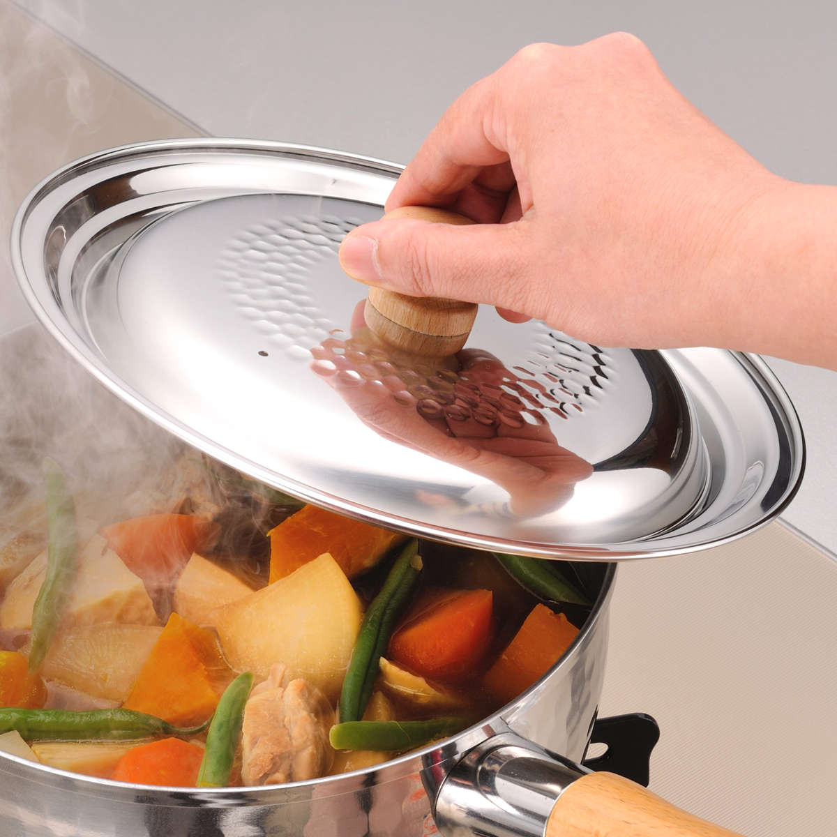 鍋蓋 プロモデル 槌目 ゆきひら鍋 兼用 ふた 18・20cm用 日本製 ( 鍋ふた ステンレス蓋 キッチン用品 蓋 カバー 台所用品 調理用品 調理器具 調理道具 キッチンツール キッチン雑貨 キッチン小物 )