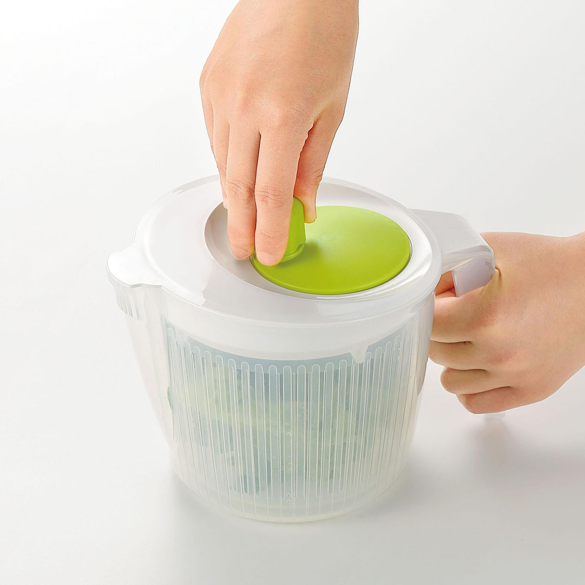 サラダスピナー シャキッと 野菜水切り器 日本製 ( 野菜 水切り器 野菜水きり器 コランダー スピナー キッチンツール 手動 回転式 米研ぎ ボウル キッチン 調理 サラダ やさい 下ごしらえ 簡単 )