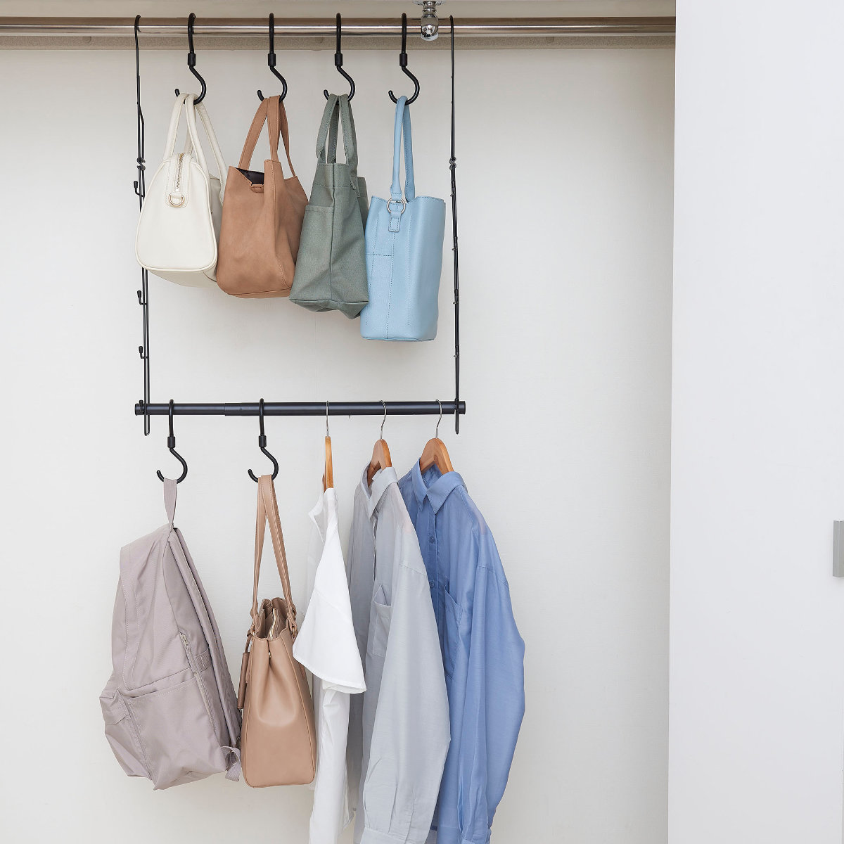 ハンガー クローゼット吊り下げ鞄ハンガー 伸縮 鞄収納 幅49?79×奥行6.5×高さ74.5cm ( バッグハンガー ハンガーラック フック クローゼット収納 吊り下げ収納 衣類収納 バッグ 収納 クローゼット 吊り下げ 省スペース )