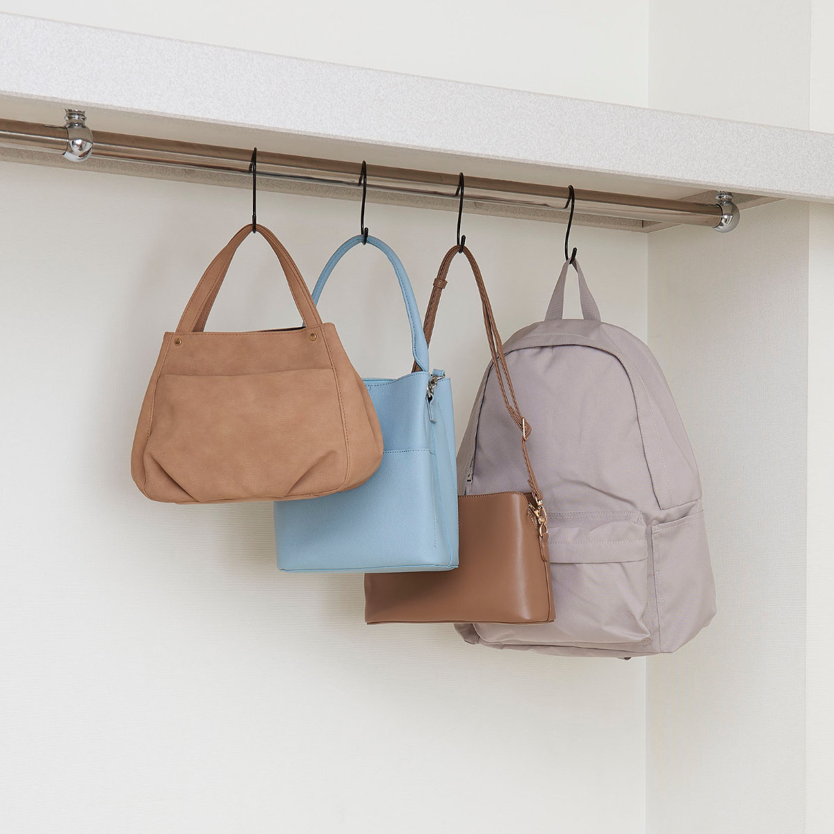 ハンガー クローゼット吊り下げ鞄ハンガー 伸縮 鞄収納 幅49?79×奥行6.5×高さ74.5cm ( バッグハンガー ハンガーラック フック クローゼット収納 吊り下げ収納 衣類収納 バッグ 収納 クローゼット 吊り下げ 省スペース )