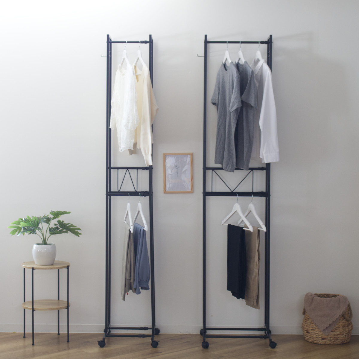 ハンガーラック 2段 スリム 伸縮タイプ キャスター付き ( コートハンガー パイプハンガー 洋服掛け コート掛け 収納 洋服 掛け 衣類 収納用品 衣類収納 ラック ハンガー掛け おしゃれ リビング 玄関 洗濯物干し ) 【ホワイト】 ホワイト