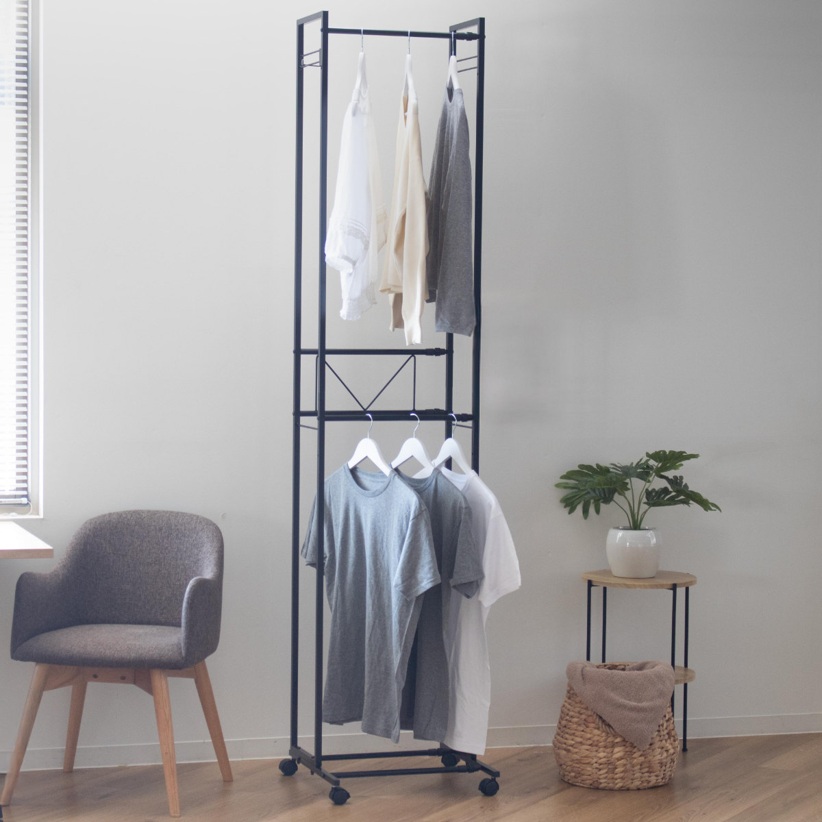 ハンガーラック 2段 ワイド 伸縮タイプ キャスター付き ( コートハンガー パイプハンガー 洋服掛け コート掛け 収納 洋服 掛け 衣類 収納用品 衣類収納 ラック ハンガー掛け おしゃれ リビング 玄関 洗濯物干し ) 【ホワイト】 ホワイト