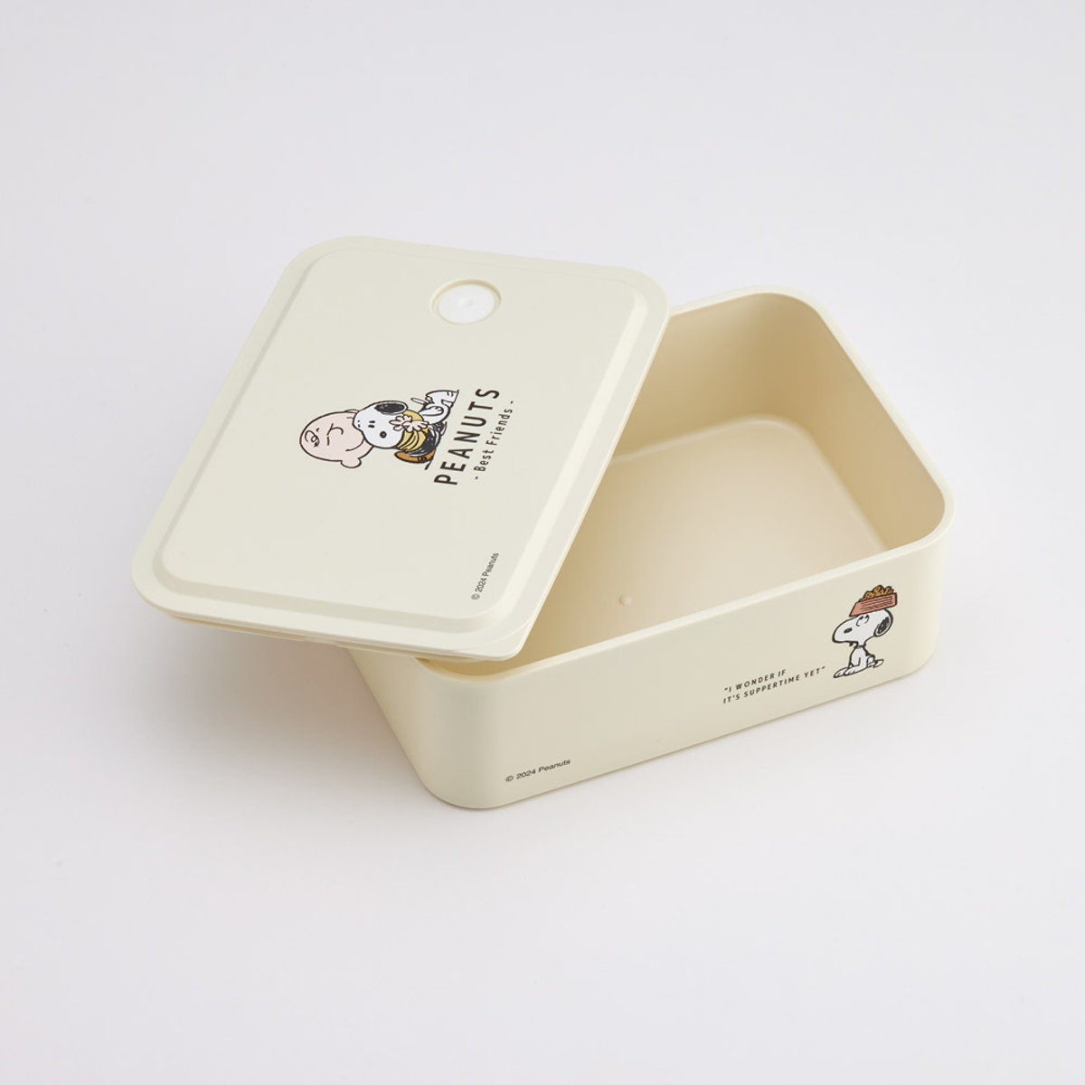 弁当箱 1段 700ml 行楽ランチケースM スヌーピー バッジ ( ランチボックス 食洗機対応 レンジ対応 ランチケース 一段 日本製 食洗機OK レンジOK 保存容器 お弁当 弁当 密閉 容器 汁漏れしにくい )