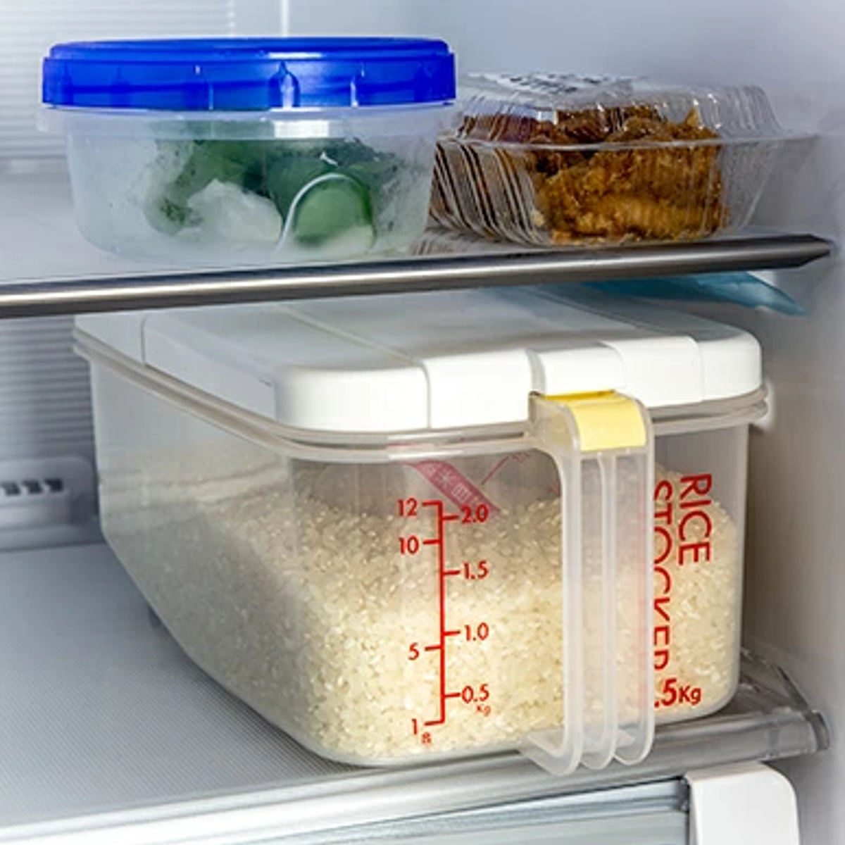 米びつ 冷蔵庫用米びつ横型 2.5kg （ 計量カップ付き 目盛り付き 冷蔵庫 ライスボックス 米櫃 こめびつ おすすめ 無洗米対応 ライススト