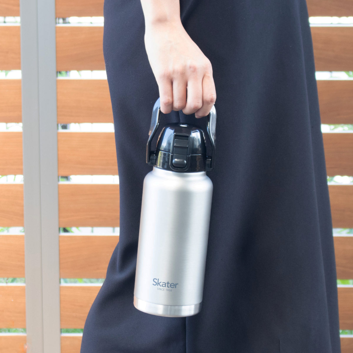 水筒 1L ハンドル付ダイレクトボトル 保冷専用 ( 保冷 直飲み ワンタッチ 大容量 真空二重 スポーツボトル ダイレクトボトル ワンプッシュ 広口 大口径 ハンドル付き シンプル ステンレスボトル 子供 大人 1000ml ) 【シルバー】 シルバー