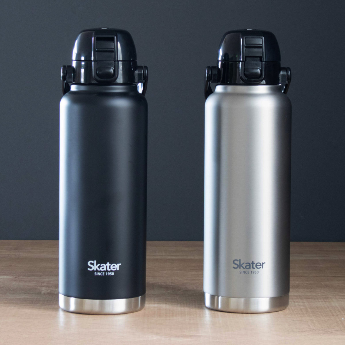 水筒 1.2L ハンドル付ダイレクトボトル 保冷専用 ( 大容量 直飲み 保冷 ステンレス ワンタッチ ハンドルマグボトル マグボトル ステンレスボトル 直のみ ダイレクトボトル 広口 真空二重構造 マグ ボトル 1200ml 1.2リットル ) 【ブラック】 ブラック