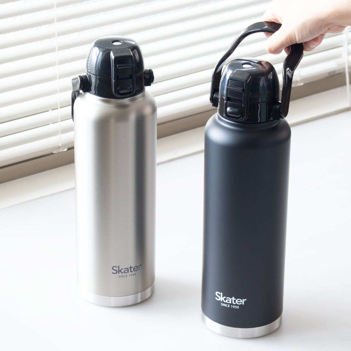 水筒 1.5L ハンドル付ダイレクトボトル 保冷専用 ( 大容量 直飲み 保冷 ステンレス ワンタッチ ハンドルマグボトル マグボトル ステンレスボトル 直のみ ダイレクトボトル 広口 真空二重構造 マグ ボトル 1500ml 1.5リットル ) 【ブラック】 ブラック