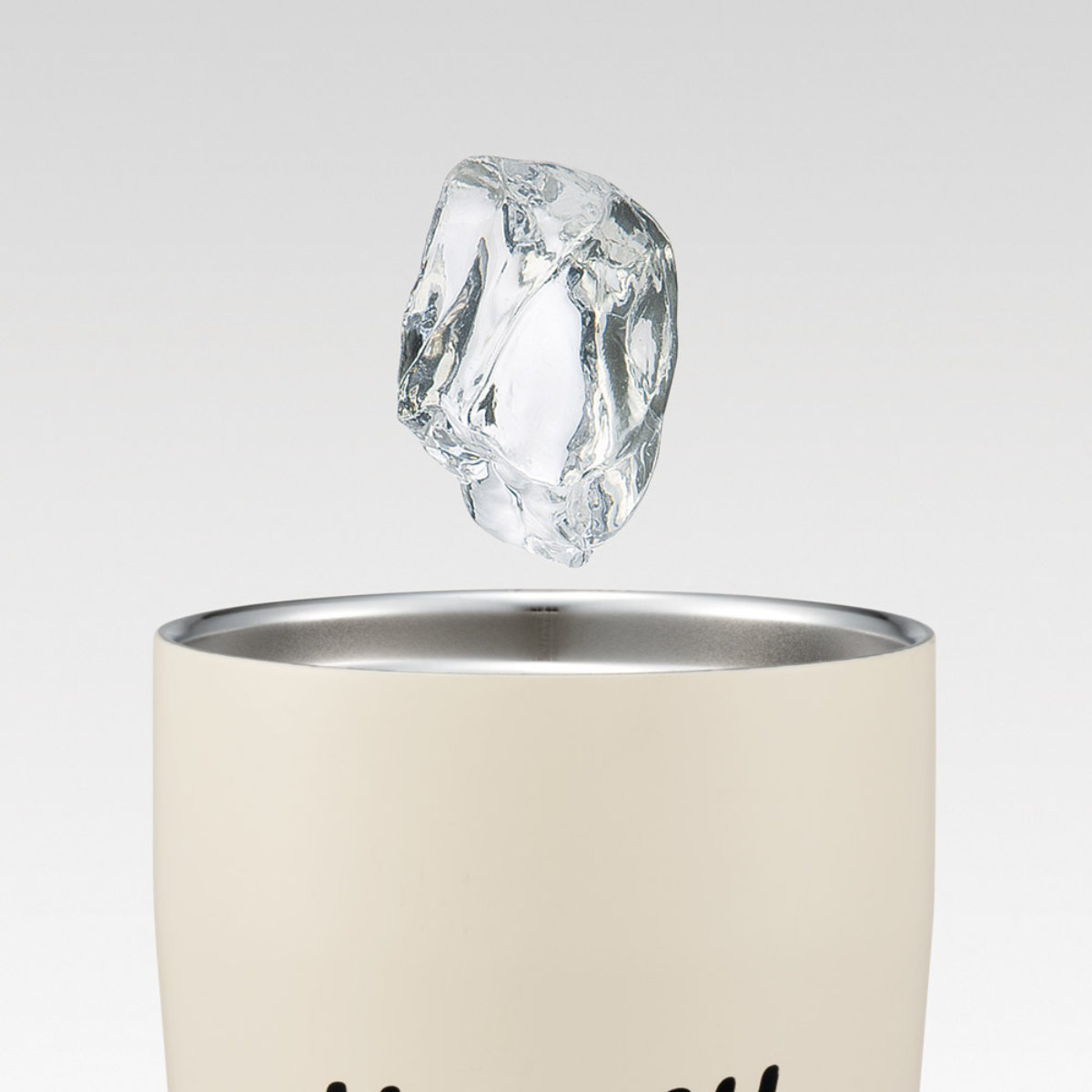 タンブラー 480ml イージーマグボトル ミッキーマウス くまのプーさん スヌーピー シナモロール ( 保温 保冷 ステンレス 真空二重構造 ミッキー プーさん ディズニー サンリオ ワンプッシュ キャラクター ボトル マグボトル ) 【ミッキーマウス】 ミッキーマウス