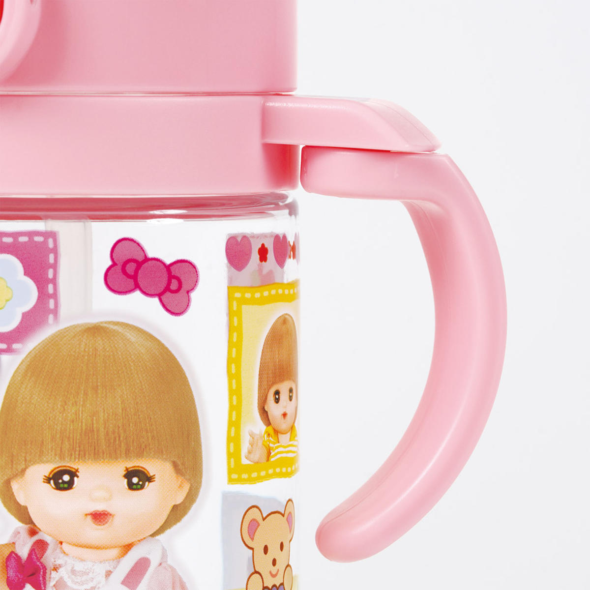 ストローマグ 折りたたみ 370ml メルちゃん 目盛り付き ( マグ ベビーマグ 持ち手付き ベルト付き おでかけ ベビー 女の子 キャラクター トレーニングマグ 両手マグ 肩掛け 子供 キッズ コップ トレーニング ストロー プラスチック )