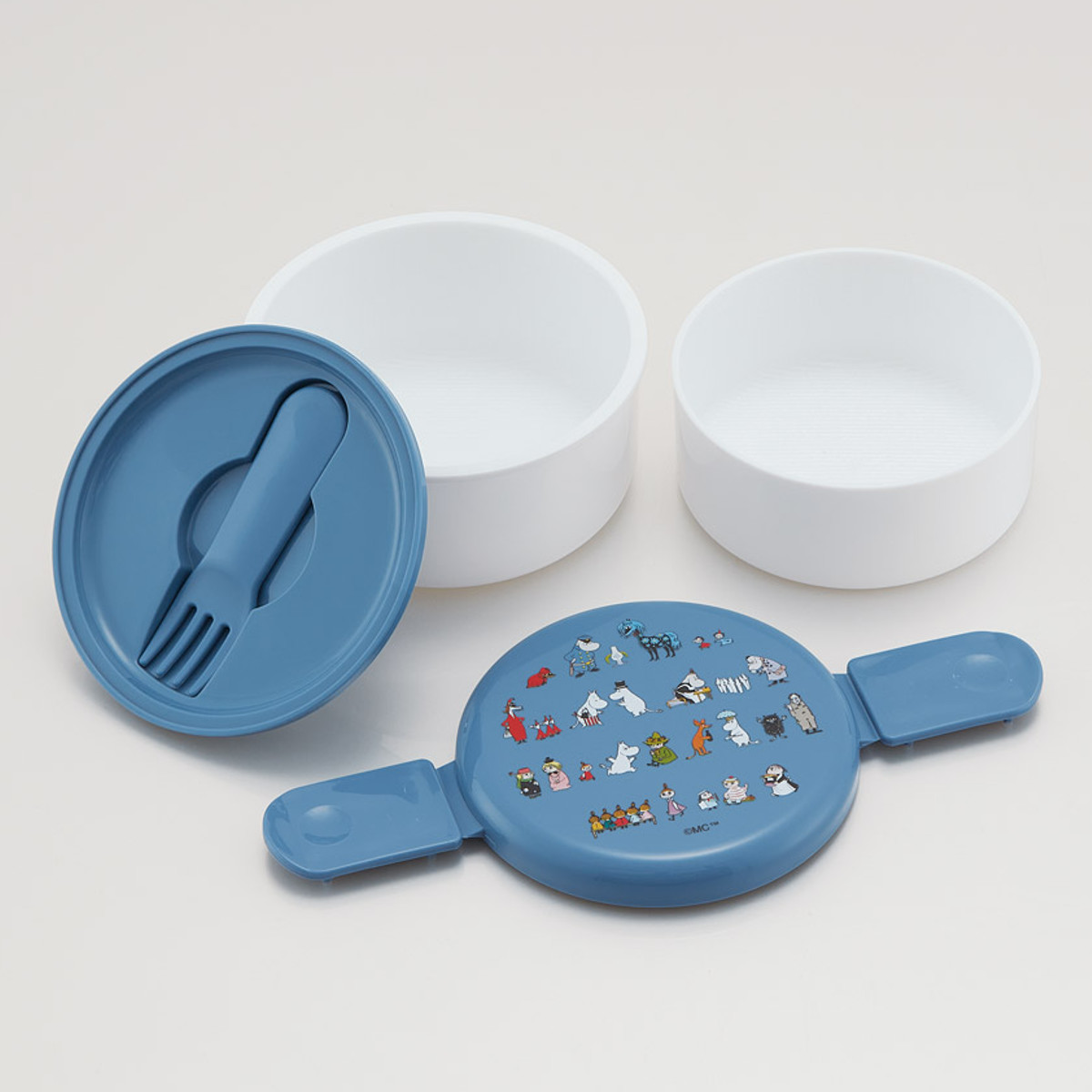 弁当箱 2段 500ml 丸型ランチボックス2段 ムーミン80 ( ムーミン お弁当箱 丸型 ランチボックス レンジ対応 日本製 レンジOK お弁当 弁当 フォーク付き おにぎり 子ども用お弁当箱 2段弁 )