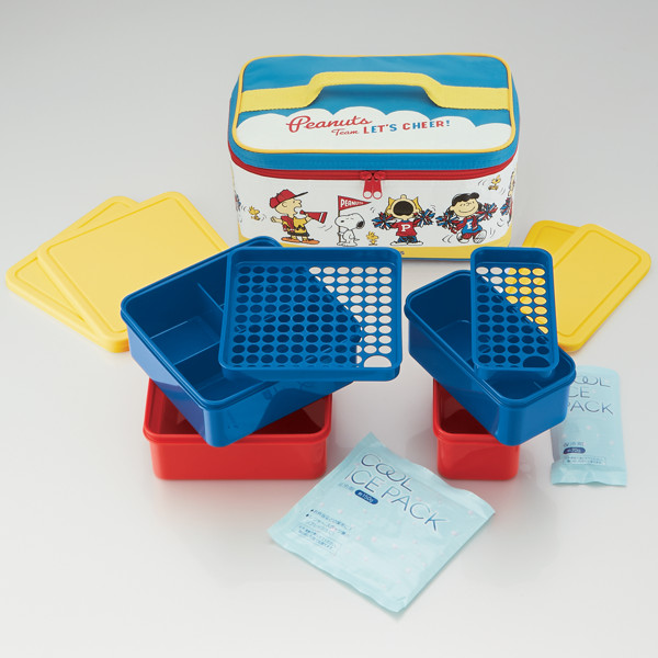 Dショッピング 弁当箱 運動会 行楽ランチセット Peanuts スヌーピー レッツチア ランチボックス 3800ml Snoopy お弁当箱 ピクニック 大容量 キャラクター 弁当 保冷バッグ 保冷剤付き 大人数 大きめ お重 行楽弁当 運動会 おでかけ ファミリー カテゴリ 弁当箱