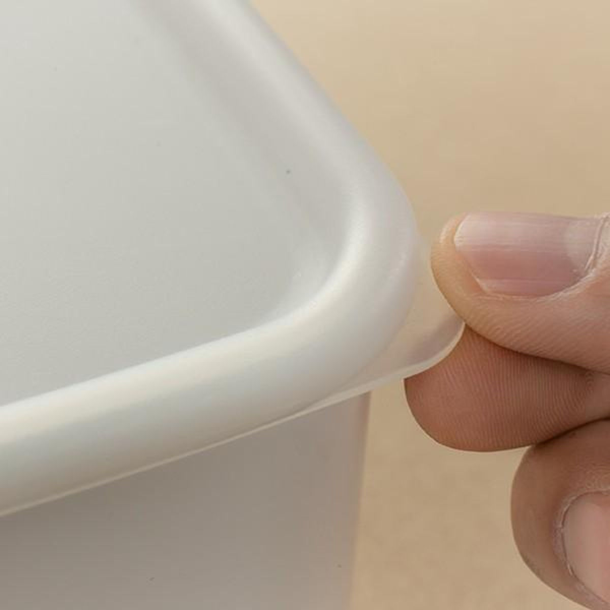 保存容器 1L 猫柄 レクタングル PFF NECO スクエアストッカー L-1 樹脂製 ( 保存 容器 フードストッカー キャニスター 電子レンジ対応 冷凍庫対応 食洗器対応 ストッカー スタッキング 白 おしゃれ ネコ ねこ 猫 )