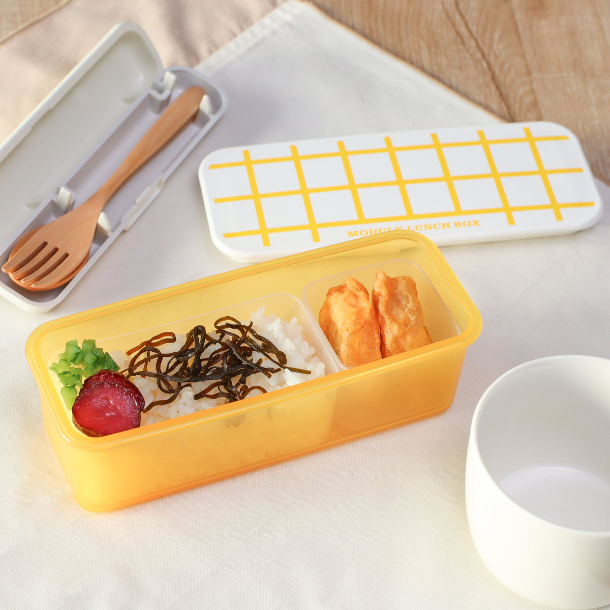 弁当箱 冷凍 1段 300ml MODULE ランチ S グリッド ( お弁当箱 レンジ対応 食洗機対応 ランチボックス 日本製 冷凍OK レンジOK 食洗機OK 軽量 軽い お弁当 弁当 一段 仕切り付き 保存容器 かわいい ) 【レッド】 レッド