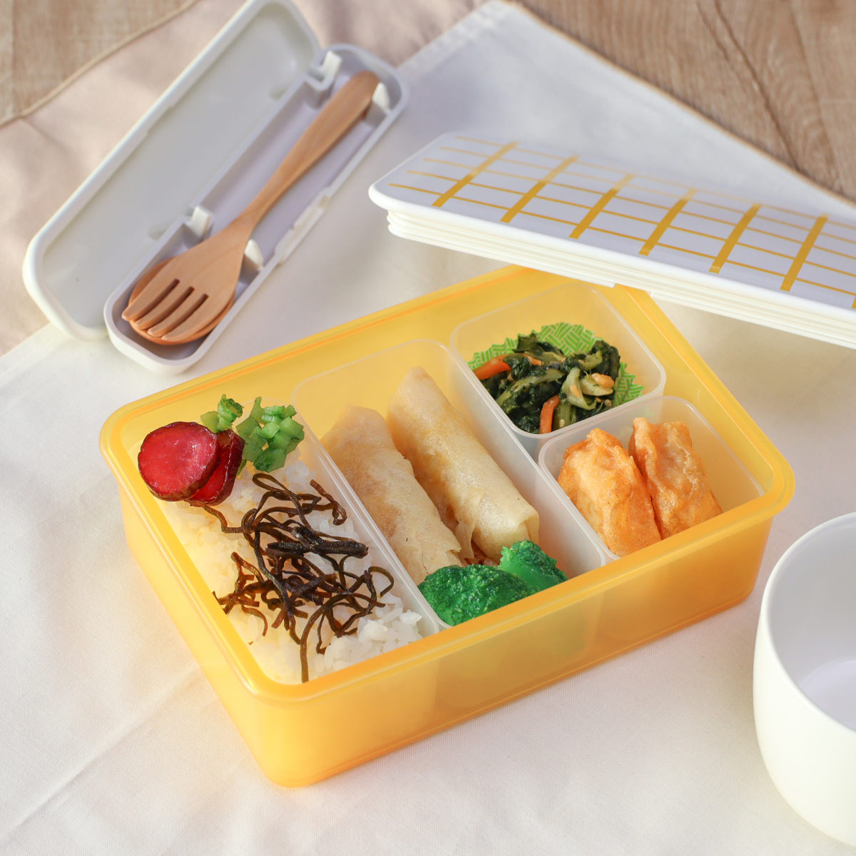 弁当箱 冷凍 1段 600ml MODULE ランチ L グリッド ( お弁当箱 レンジ対応 食洗機対応 ランチボックス 日本製 冷凍OK レンジOK 食洗機OK 軽量 軽い お弁当 弁当 一段 仕切り付き 保存容器 かわいい ) 【イエロー】 イエロー