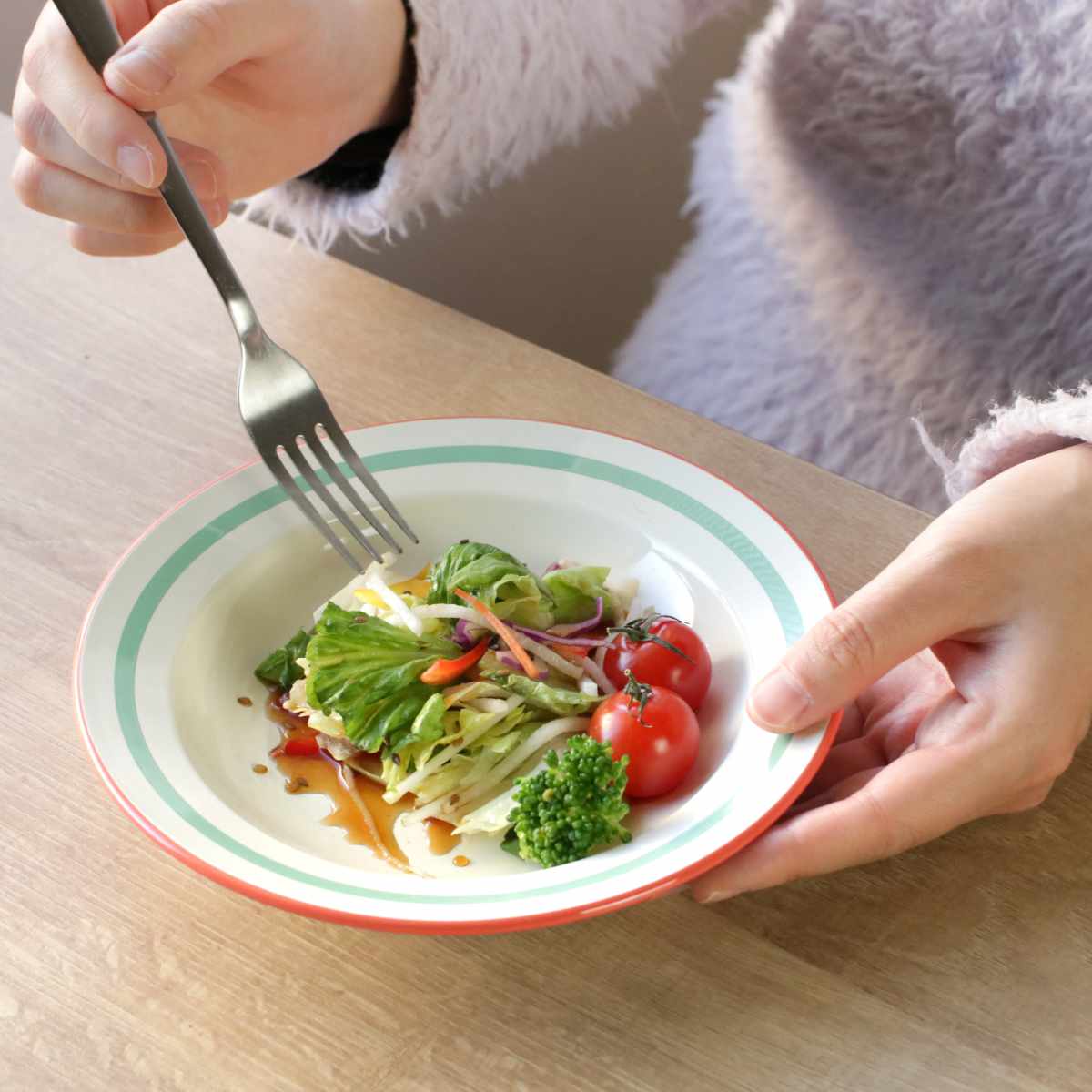 クーププレート 18cm Linea ( 食洗機対応 電子レンジ対応 深皿 皿 お皿 中皿 軽い 割れにくい ピラフ チャーハン サラダ 煮込み料理 おしゃれ ) 【グリーン】 グリーン