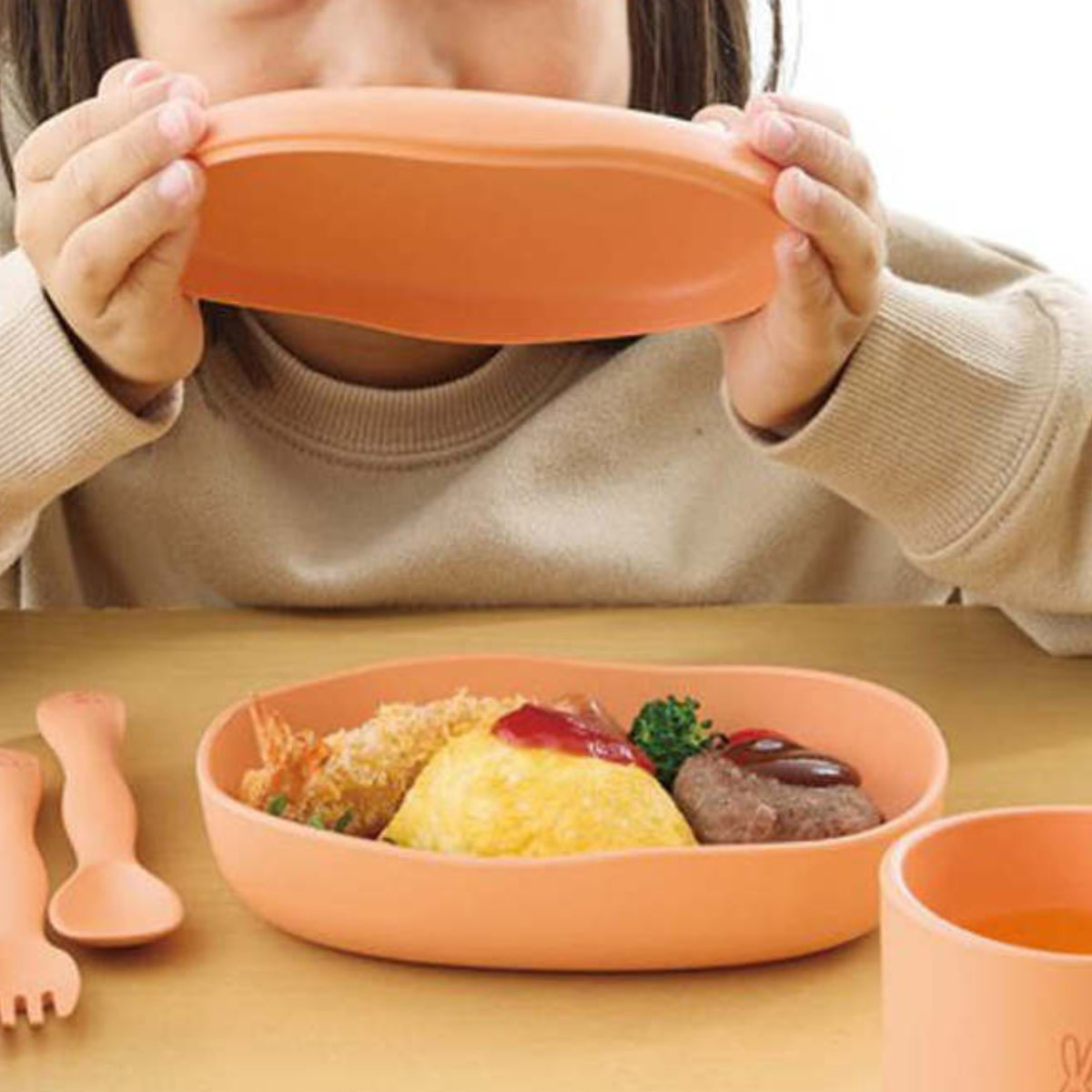 プレート フタ付き 16cm Mogugu どーぶつ プラスチック ( 食洗機対応 電子レンジ対応 子ども用食器 皿 お皿 中皿 アニマル 動物 キッズプレート 子ども 子供用 ふた付き 軽い 割れにくい ネコ ウサギ ライオン おしゃれ ) 【ネコ】 ネコ