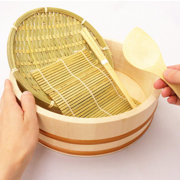 手巻き寿司セット ざる・箸・すし桶・巻寿・しゃもじ付き ( 手巻きパーティー 寿司セット パーティー用品 すしおけ 半切 スシ桶 おけ 手巻き寿司 寿司グッズ キッチン用品 )