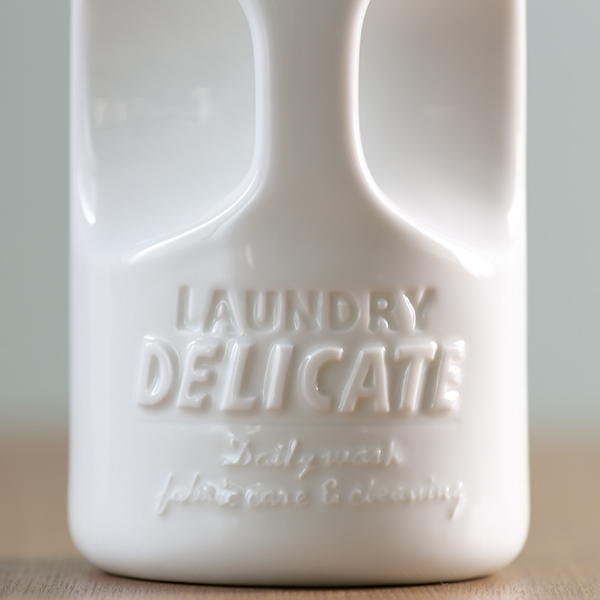 Dショッピング 詰め替えボトル Laundry Delicate デリケート用 詰め替え用ボトル 詰め替え容器 洗濯用品 洗濯洗剤 洗濯 洗剤 お洒落着洗剤 おしゃれ着洗剤 ボトル 詰め替え 詰替え 詰め替え用 詰替え用 おしゃれ お洒落 白 ホワイト カテゴリ 洗濯用品 その他の