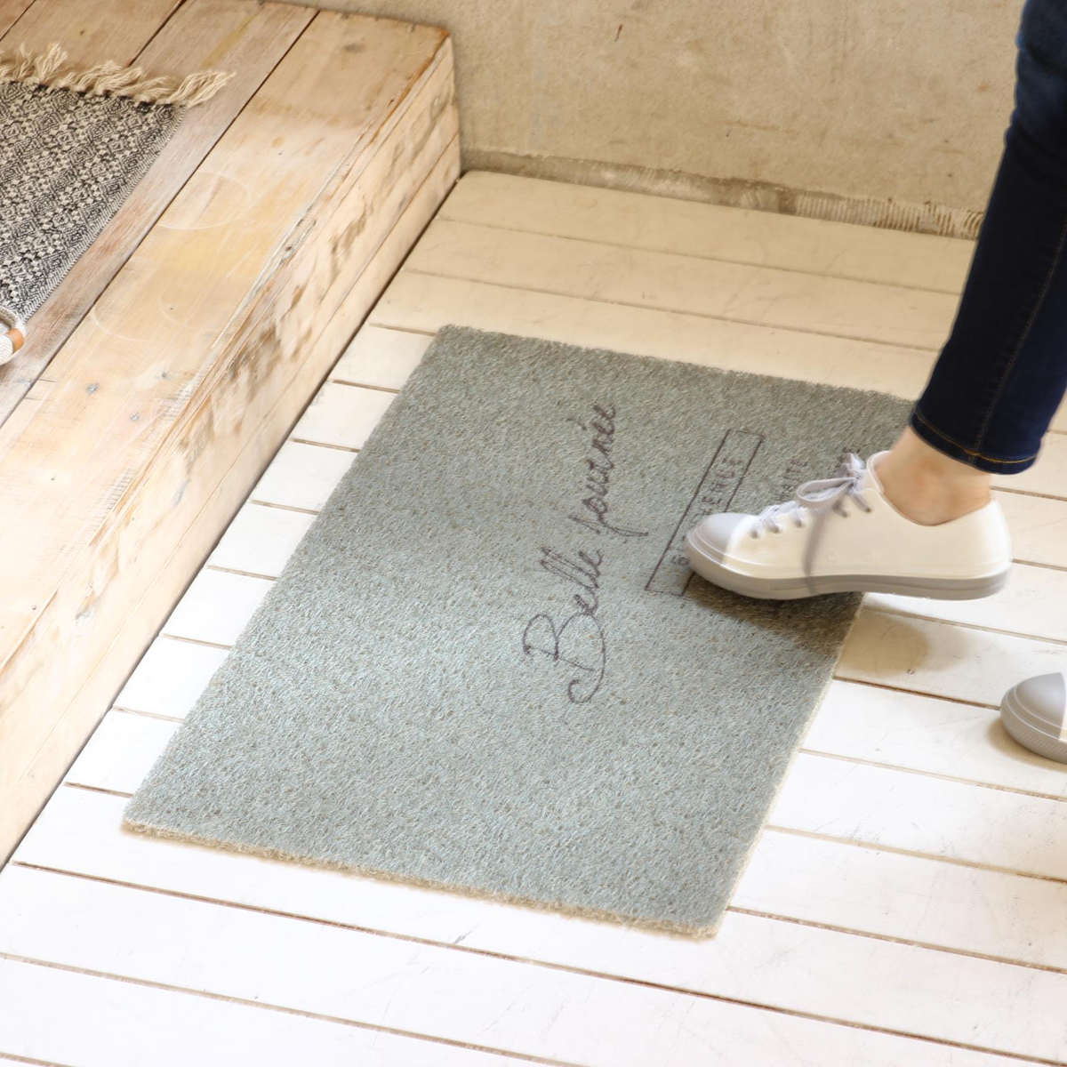 玄関マット ふかふかテラスマット 75×45cm ( 屋内 屋外 屋外兼用 泥落とし 洗える 水洗い 弾力 ふかふか 滑り止め マット はさみで切れる 幅75cm おしゃれ カフェ ベランダ デッキ テラス 玄関 PVC素材 外用 室内 ) 【ブラウン】 ブラウン