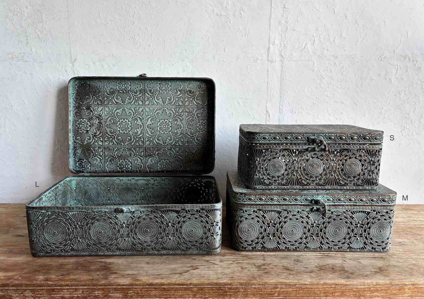 収納ボックス アンクブリキボックス S 小物入れ ふた付き 幅25.5×奥行17×高さ11cm ( 収納ケース 収納 ボックス ケース 収納箱 蓋付き ブリキ フタ付き アンティーク レトロ インテリア ディスプレイ レース )