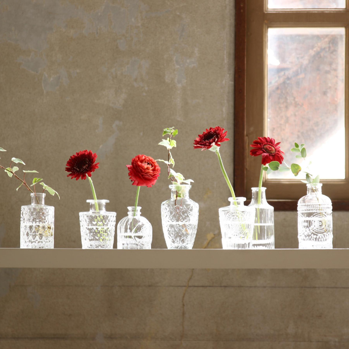 花瓶 プチフラワーベース クリア ( 花ビン 花びん 花器 ベース フラワーベース フラワー 花 飾る 花入れ ガラス ガラス製 透明 おしゃれ 一輪挿し ) 【アン】