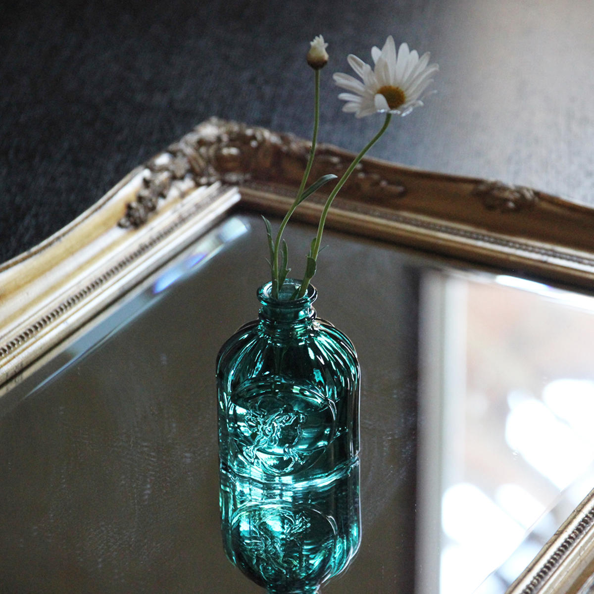 花瓶 プチフラワーベース グリーン ( 花ビン 花びん 花器 ベース フラワーベース フラワー 花 飾る 花入れ ガラス ガラス製 色ガラス おしゃれ 一輪挿し ) 【セットゥ】 セットゥ