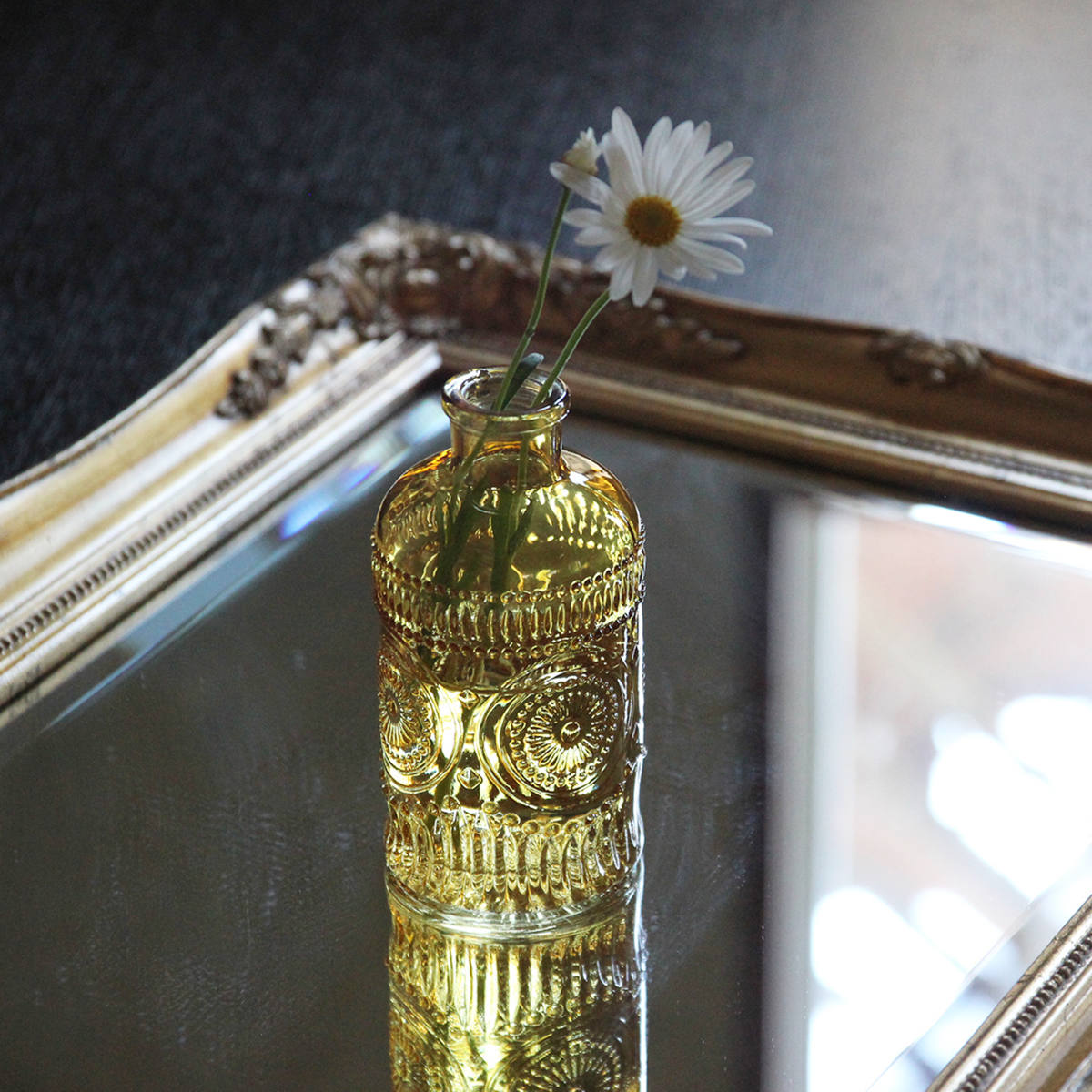 花瓶 プチフラワーベース アンバー ( 花ビン 花びん 花器 ベース フラワーベース フラワー 花 飾る 花入れ ガラス ガラス製 色ガラス おしゃれ 一輪挿し ) 【サンク】 サンク