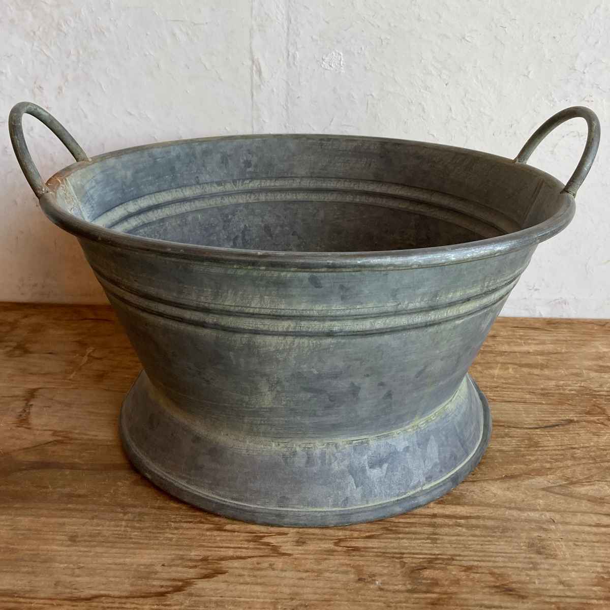 鉢 ブリキ ブリキハンドルバケツ L ( プランター プラントポット 植物用ポット 鉢カバー ブリキポット ブリキ鉢 植物 花 ドライフラワー 観葉植物 多肉植物 園芸 インテリア 収納 丸型 PVCポット付き )