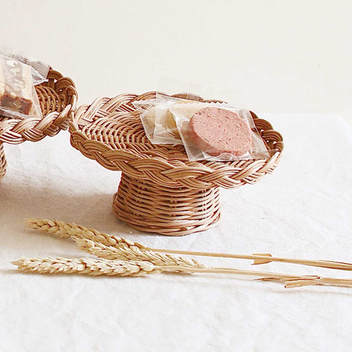 キッチンバスケット MERRY バスケット スタンドトレイ Sサイズ ( ブレッドケース 脚付きパンスタンド トレー ラタン 籐 籐バスケット ブレッド ケーキ スタンド 脚付き キッチン 収納 かご カゴ 籠 ナチュラル 丸型 おしゃれ )