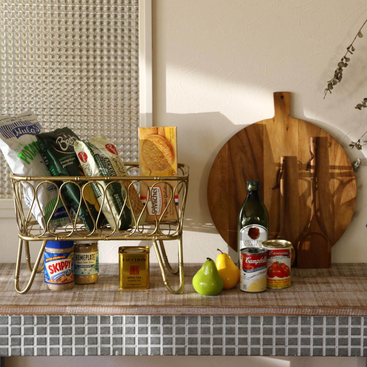 脚付きバスケット ゴールド LUXE カゴ 収納　送料込み 楽天市場】バスケット LUXE 脚付きタオルバスケット ゴールド （ 収納