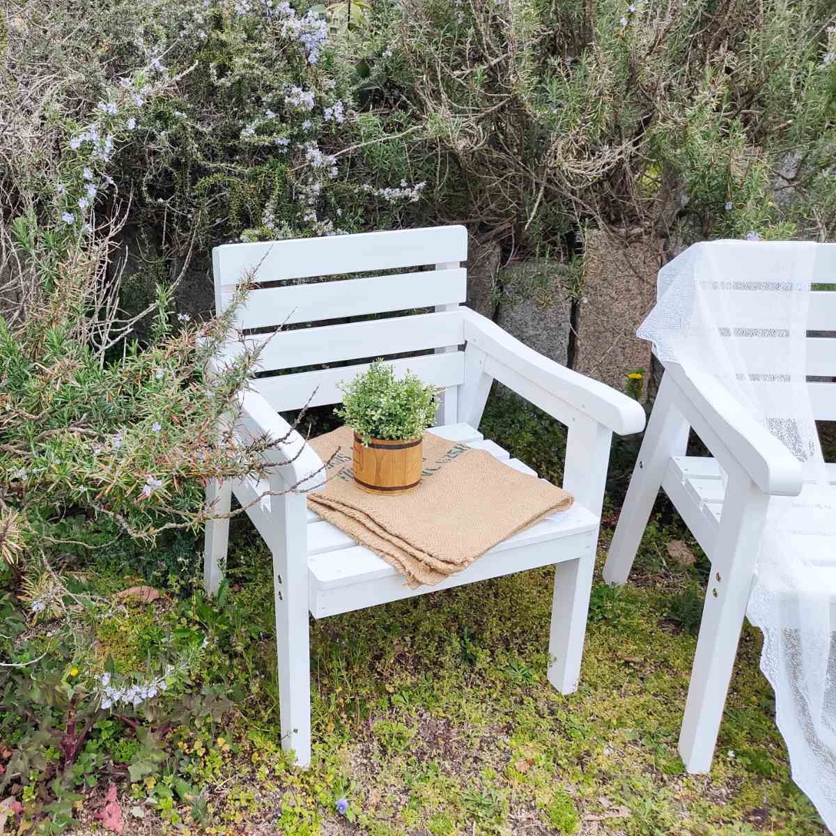 ベンチ 天然木製ベンチ 幅60cm Elan エラン ( 木製 屋外 ウッドチェア ウッドベンチ 庭 バルコニー 1人掛け 天然木 庭先 ガーデンファーニチャー 椅子 ガーデン おしゃれ オブジェ 木 ウッド ) 【ホワイト】 ホワイト