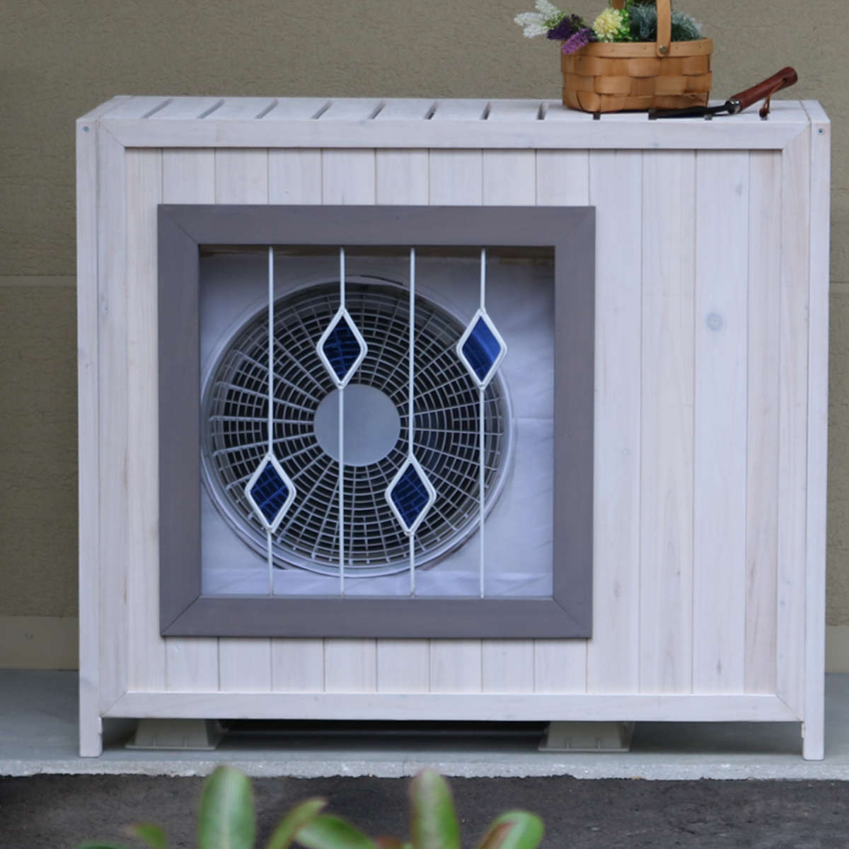 室外機カバー ステンドグラス室外機カバー glass グラス 幅93cm 標準サイズ ( エアコン室外機カバー 木製 ガラス おしゃれ 日よけ 日光対策 直射日光 目隠し 室外機ラック エアコン 室外機 庭 ベランダ 省エネ 節電 簡単組立 軽い ) 【ブラウン】 ブラウン